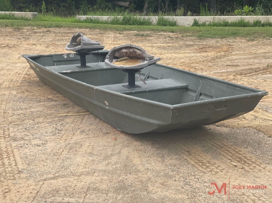 14' ALUMA CRAFT FLAT BOTTOMED FISHING BOAT