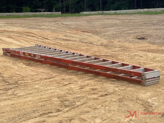 WERNER 16' STEP LADDER