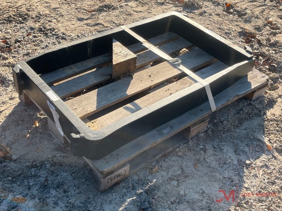 (2) 43" X 5" FORKLIFT FORKS