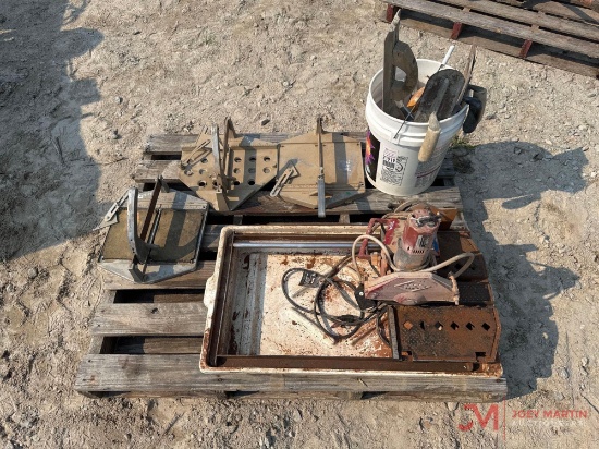 CONTENTS OF PALLET ELECTRIC TILE SAW, AND VARIOUS TROWELS