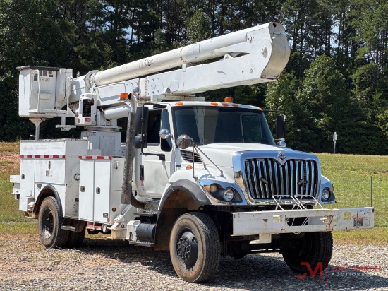 2011 International 7400 Bucket Truck