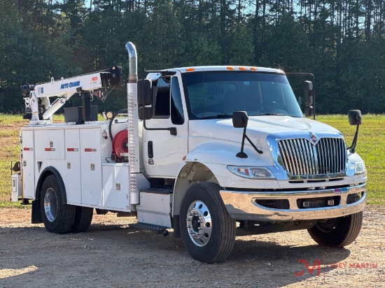 2017 International 7400 Service Truck