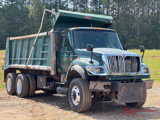 2005 International 7600 T/A Dump Truck