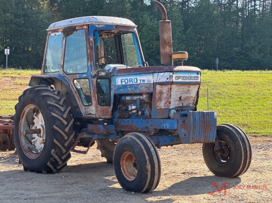 Ford Tw-10 Ag Tractor