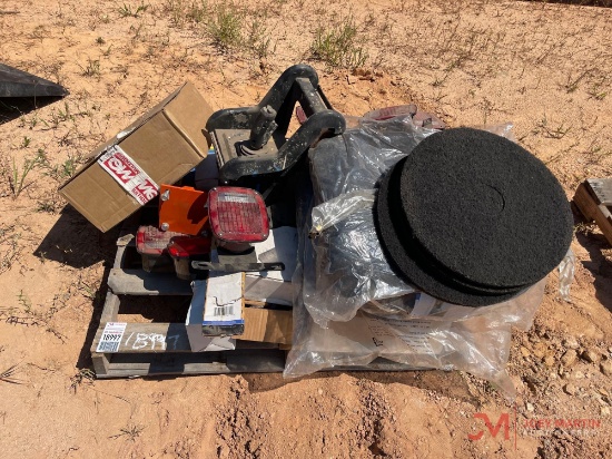 CONTENTS OF PALLET MISC TRAILER LIGHTS, EQUIPMENT PARTS, BUFFER PADS