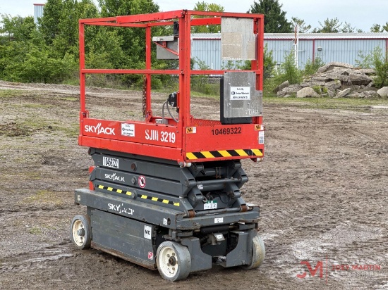 2016 Skyjack Sjiii 3219 Electric Scissor Lift