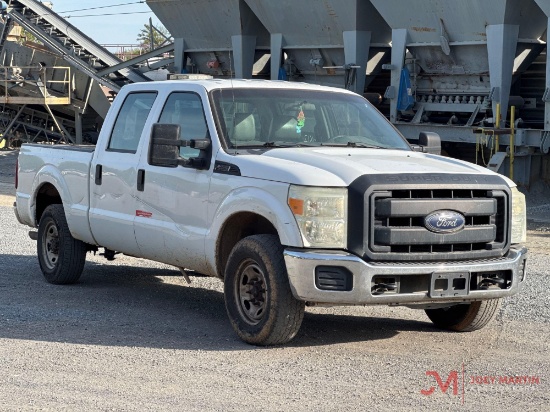 2015 FORD F-250 XL SUPER DUTY PICKUPTRUCK