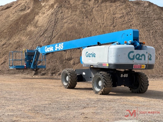 2017 GENIE S-85 BOOM LIFT