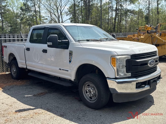 2017 FORD F-250 XL SUPER DUTY PICKUP TRUCK