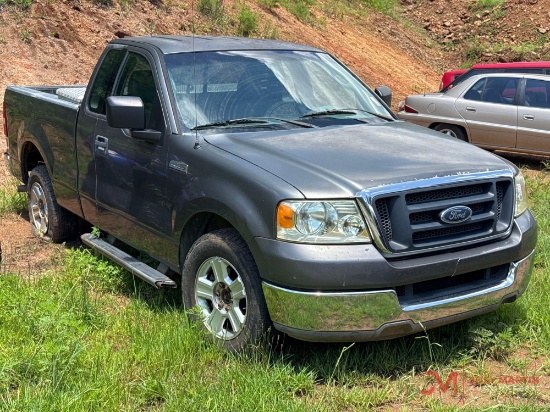 2004 Ford F-150 Xl Pickup Truck