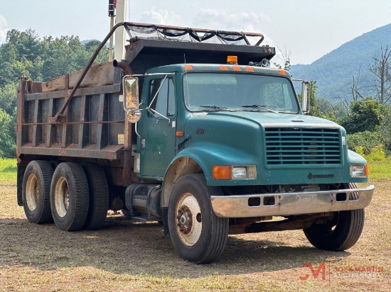 1994 International 4900 T/A Dump Truck