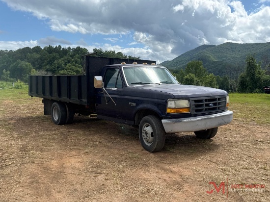 1994 Ford F-350 Xl Flatbed Truck