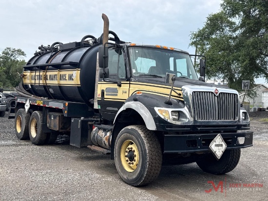 2006 International 7600 T/A Vacuum Tanker Truck