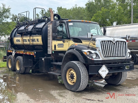 2009 International 7600 T/A Vacuum Tanker Truck