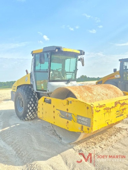 2015 DYNAPAC CA2500D 84" SMOOTH DRUM VIBRATORY ROLLER