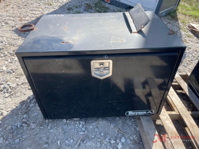 (1) Flatbed Truck Tool Boxes