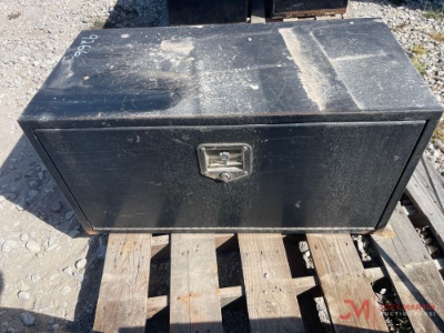 (1) Flatbed Truck Tool Boxes