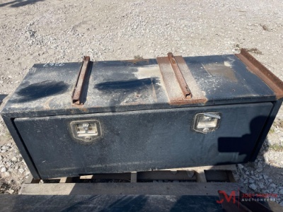 (1) Flatbed Truck Tool Boxes