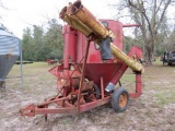 New Holland 352 Feed Mill