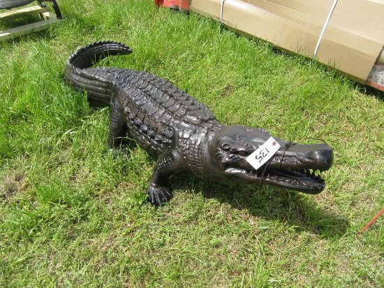 Cast Aluminum Allilgator