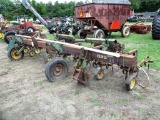 ABSOLUTE - John Deere 825 Cultivator