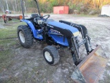 FarmTrac 270 DTC w/ 5040 M FarmTrac 5040 Loader