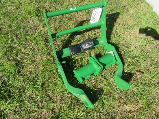 (3647) John Deere Hood Garud & Loader Mounting