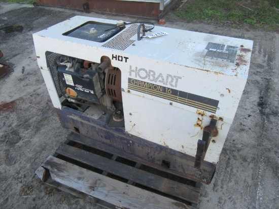 (3373) Hobart Champion 16 Welder/Generator