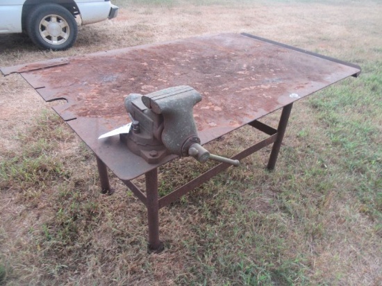 (5565) 4' x 6' Steel Work Table w/ Wilton Vise