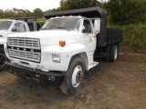 (7610) 1989 Ford Dump Truck