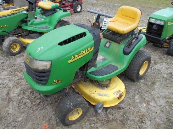 (8817) John Deere L 111 Mower (INOP)