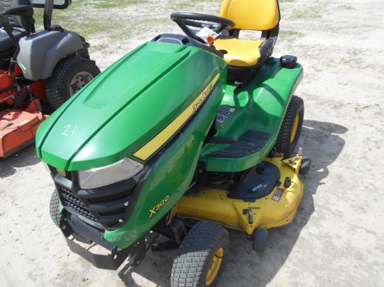 (9968) X300 John Deere Lawnmower