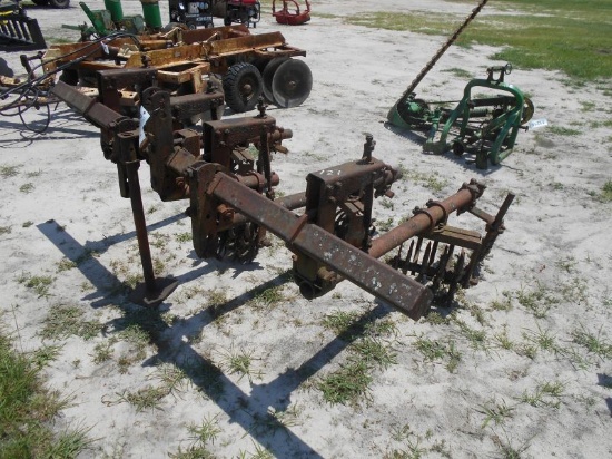 (11206)  2 Row Rolling Cultivator