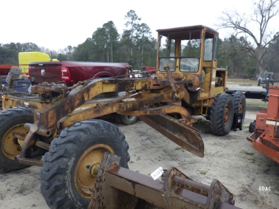 (1494) Caterpillar 12E Motor Grader