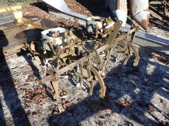 (1520) Cole Two Row Planter 3pt