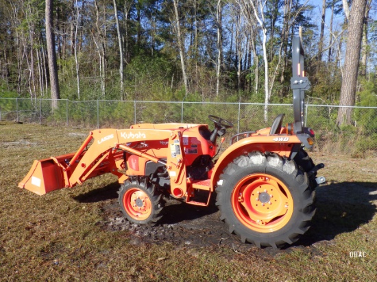 (1560) Kubota L2501 ROPS Tractor