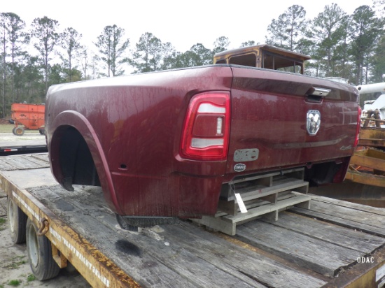 (1883) Dodge Ram 3500 Dully Truck Bed