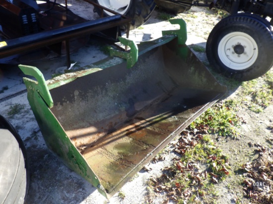(2109) John Deere 60" Pin Bucket