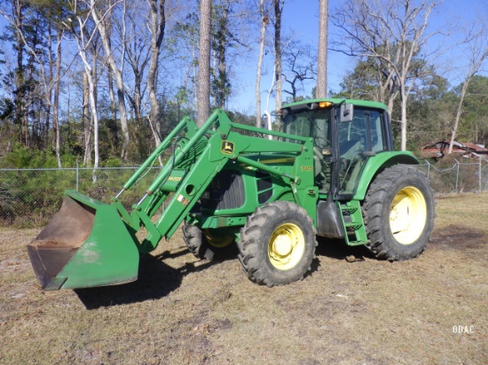 (2093) John Deere 7230 Cab Tractor