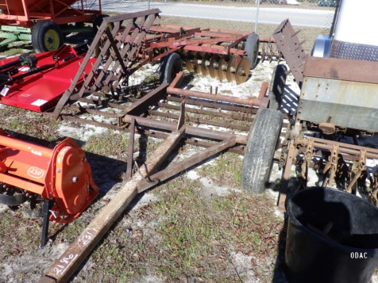 (2186) Harrow Gator 20' Bifold Drag-Pull Type