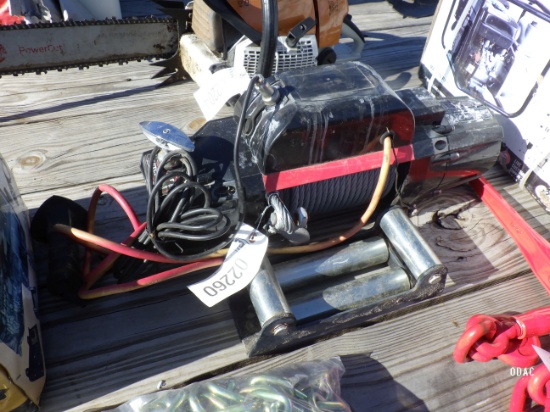 (2260) Winch w/Farelead Roller