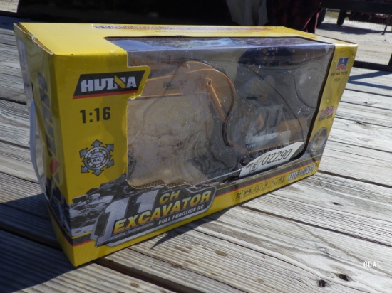 (2290) HULNA 1/16 Scale Remote Toy Excavator (New)