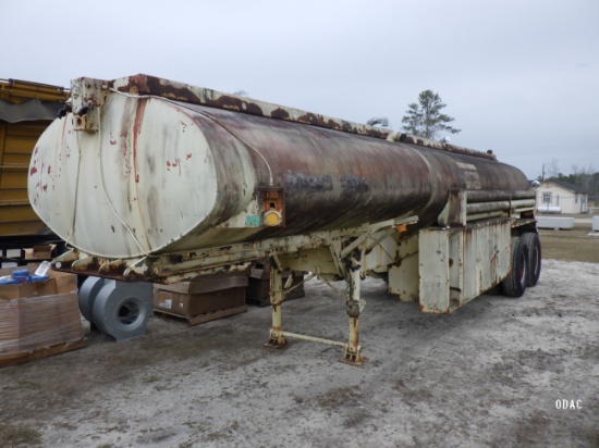 (2352) TAnker Semi Trailer (w/o Title)