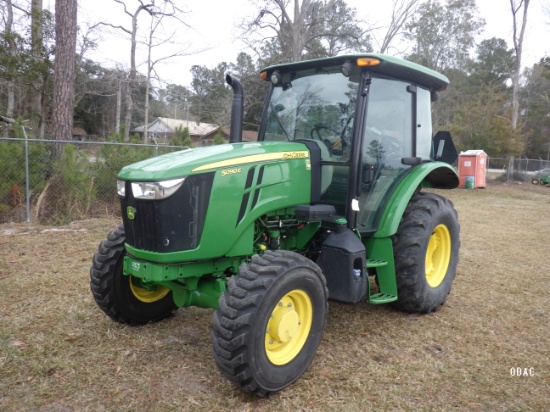 (2355) John Deere 5090E Cab Tractor