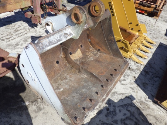 (2958) GP 59" Clean Out Bucket w/Cutting Edge