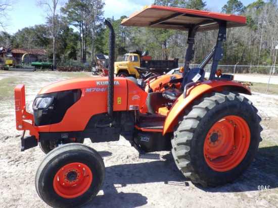 (3054) Kubota M7040 ROPS Tractor
