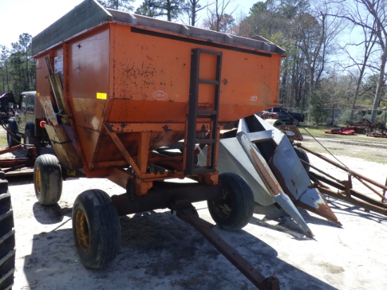 (3859) Huskee 225 Gravity Wagon