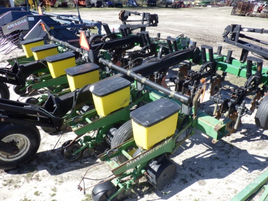 (4005) Strip Till w/John Deere 1700 Air Planter