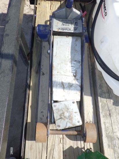 (4046) AC Delco 3½ Ton Floor Jack