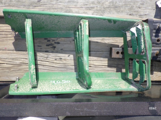(4050) John Deere Steps for 6000 Series